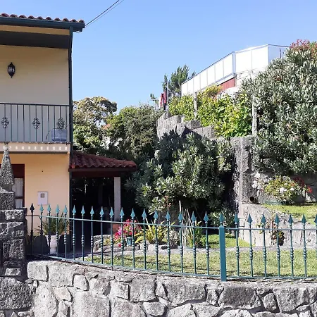 Casa De Santa Luzia A *